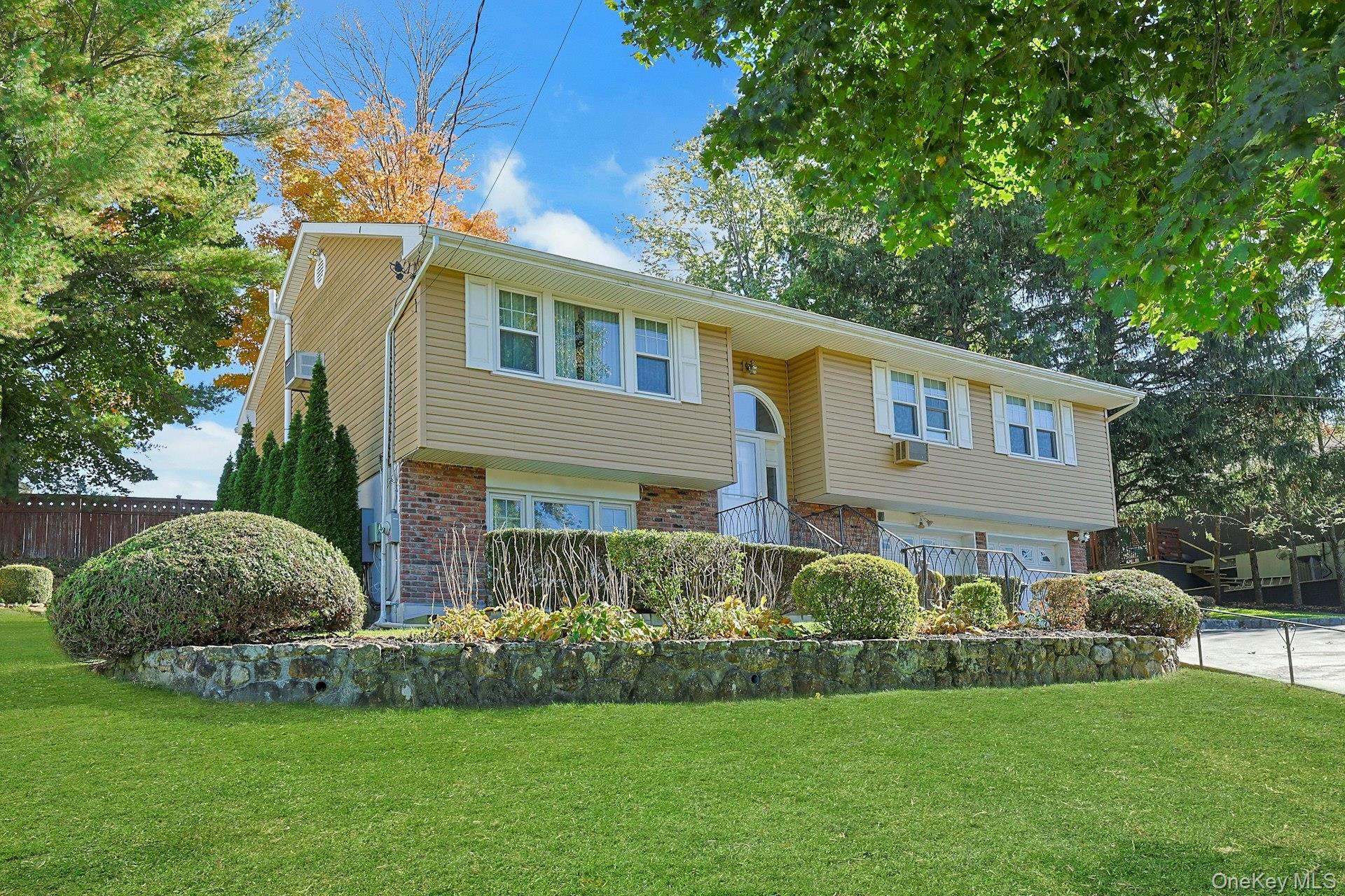 43 Bainbridge Avenue