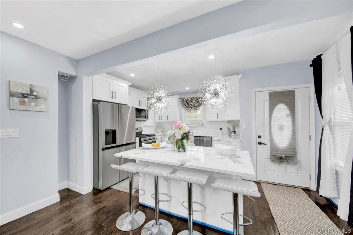 75 W Kingsbridge Road