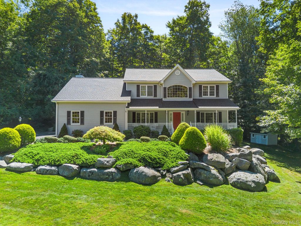 Photo of 8 Rose Lane, Brewster, NY 10509 (MLS # 986113)