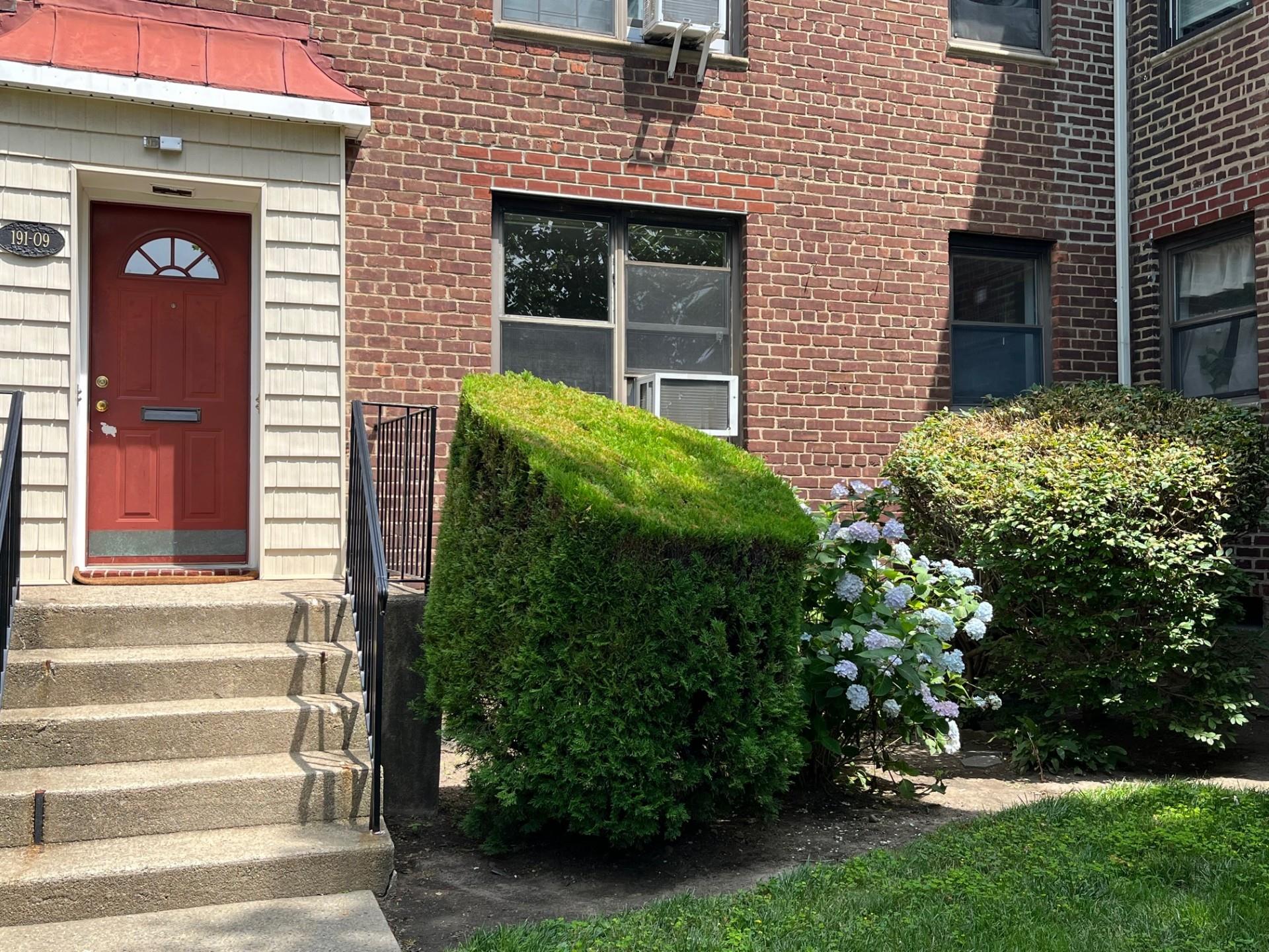 191-09 39 Avenue 164