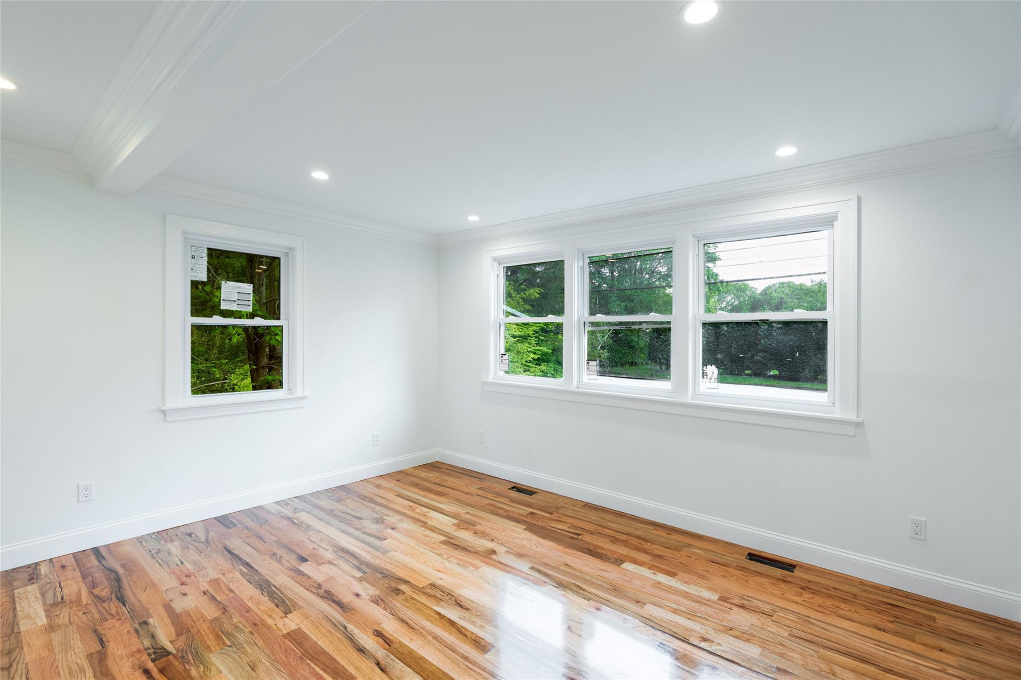 381 Wading River Road, Manorville, New York image 4