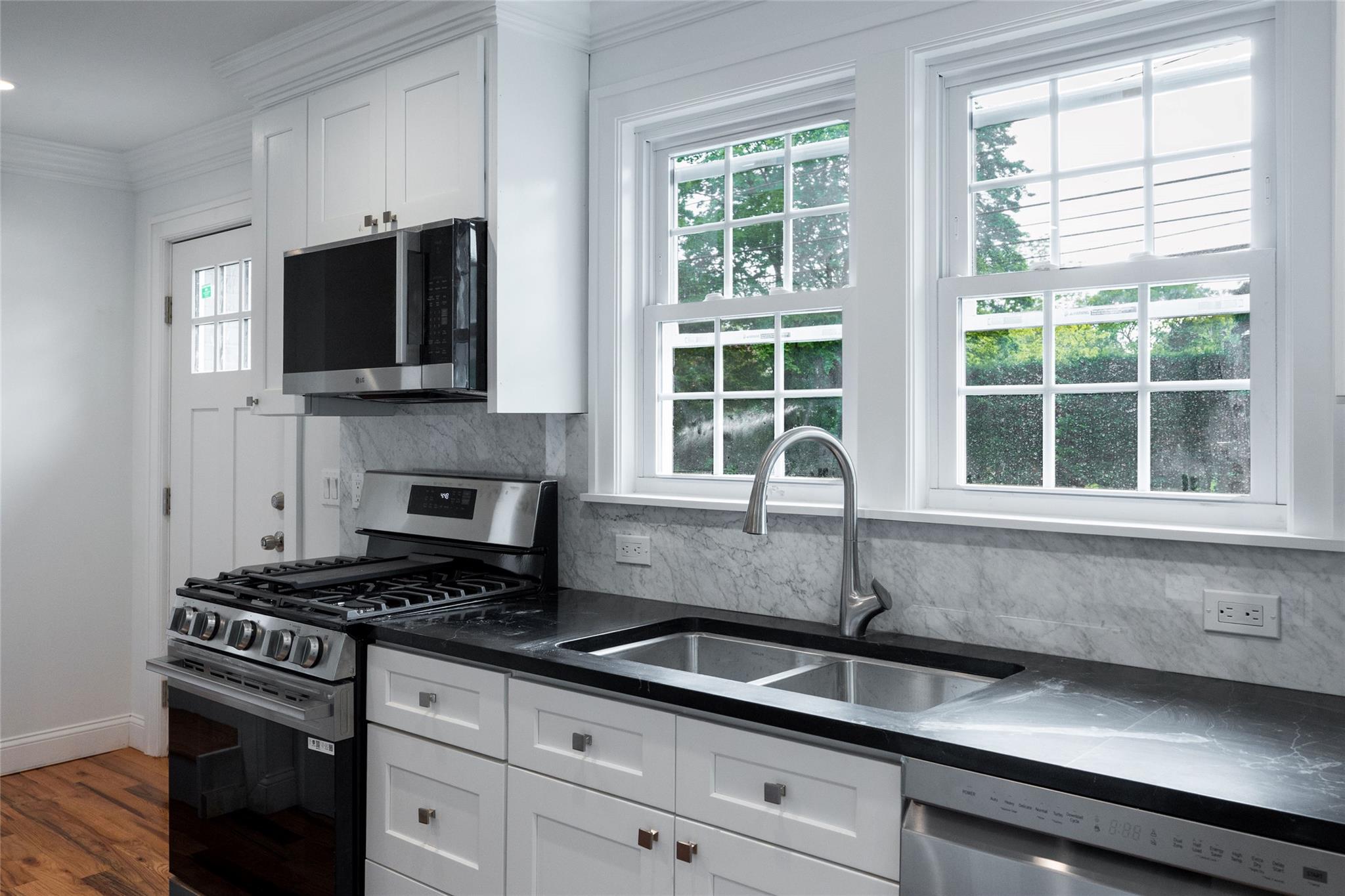 381 Wading River Road, Manorville, New York image 10