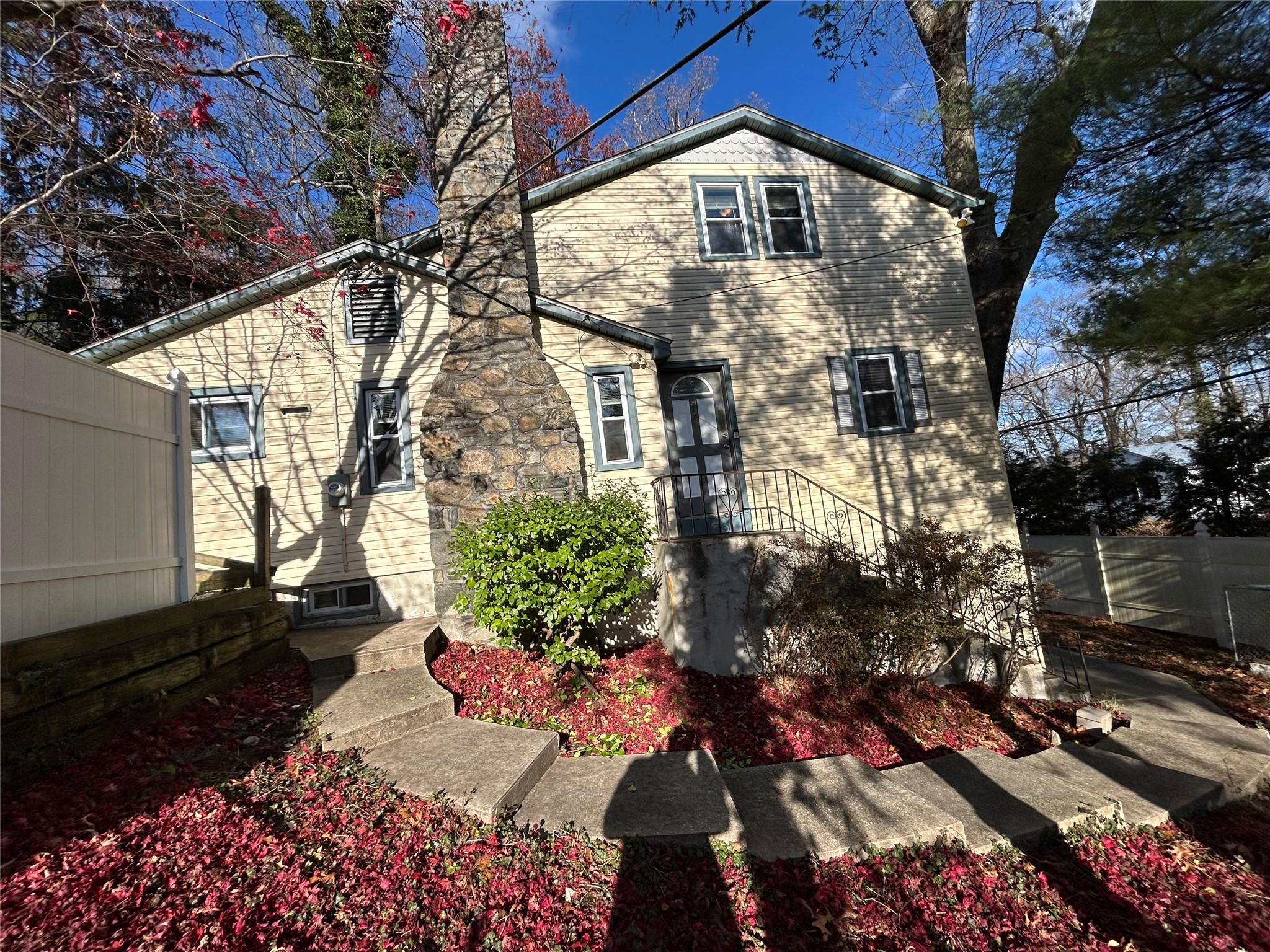 29 Avon Road, Lake Peekskill, New York image 1