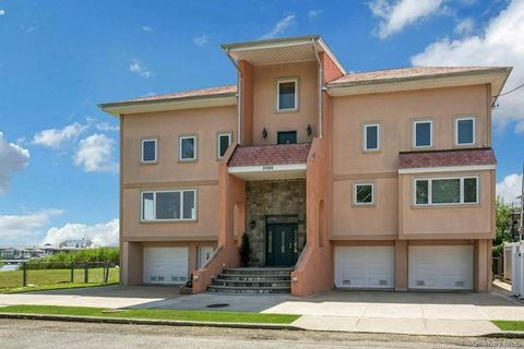 3086 Giegerich Place Bronx NY 10465