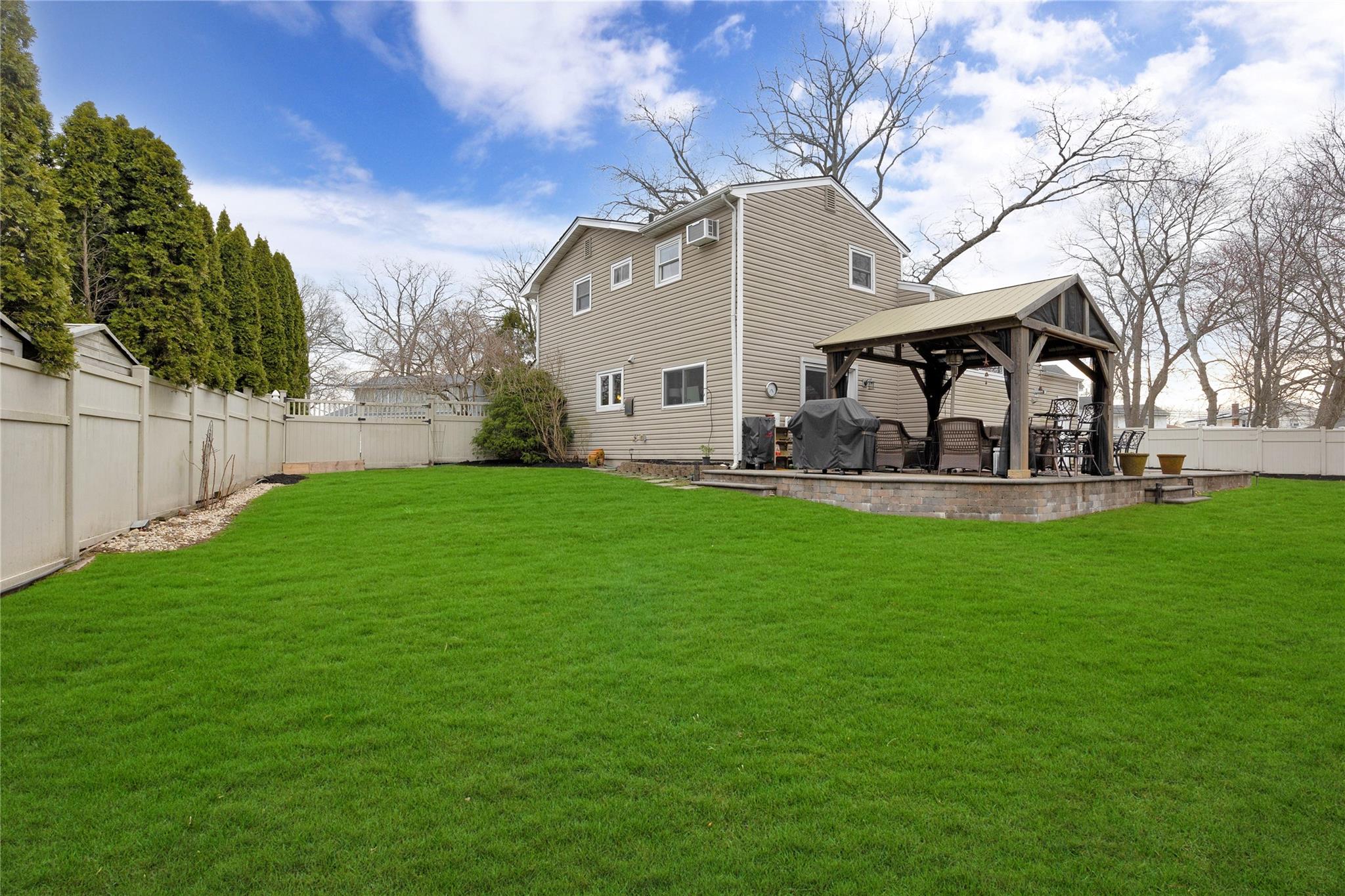 4 Brooktree Circle, Lindenhurst, New York image 24