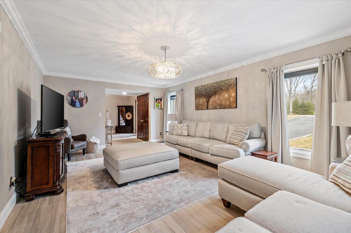 4 Redington Court, Dix Hills, New York image 18