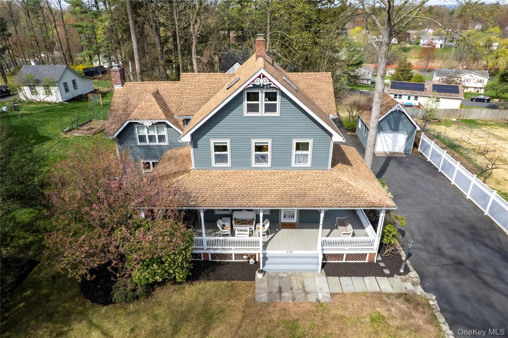 Photo of 536 Kings Highway, Valley Cottage, NY 10989 (MLS # 974129)