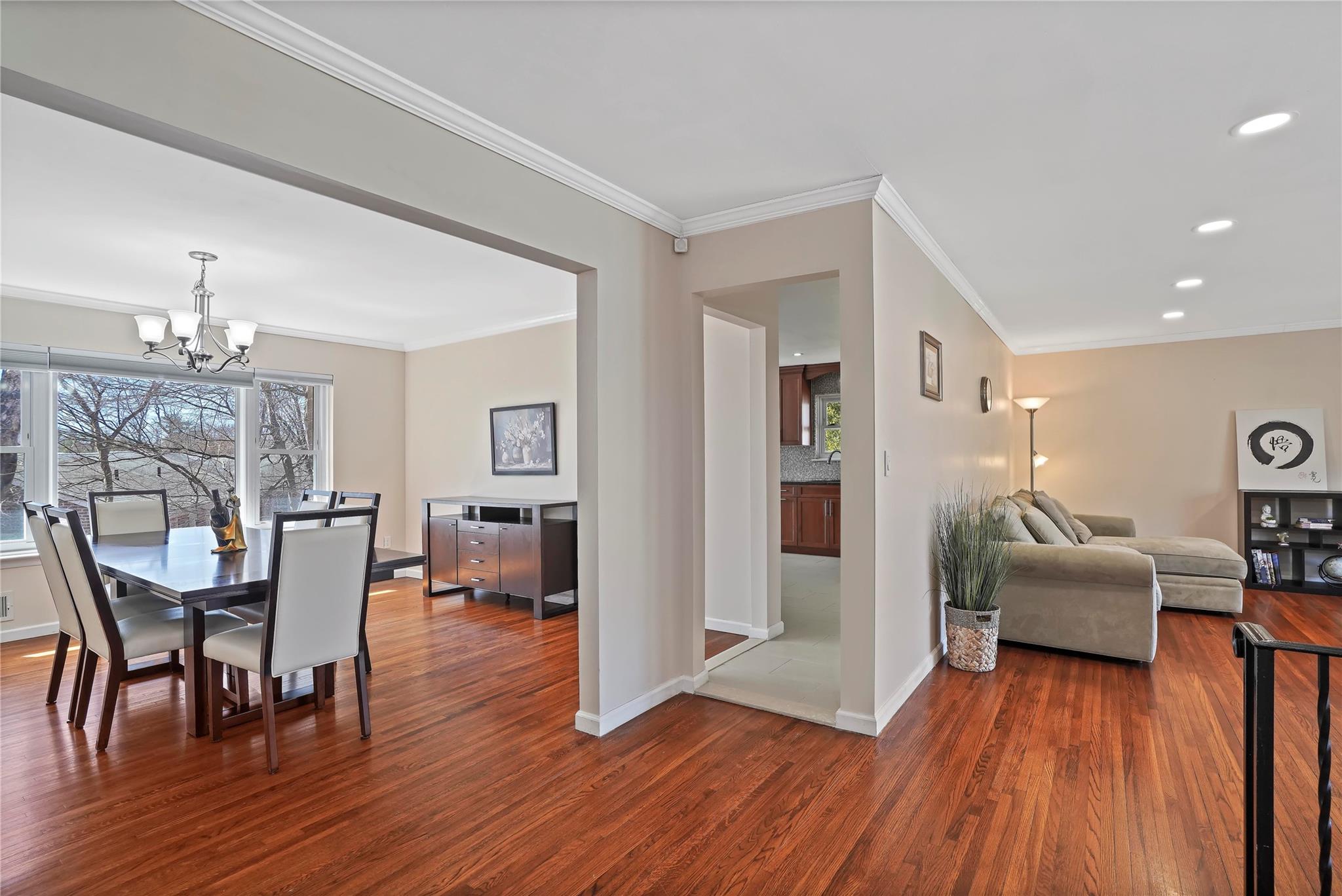 48 Sycamore Lane, Irvington, New York image 8