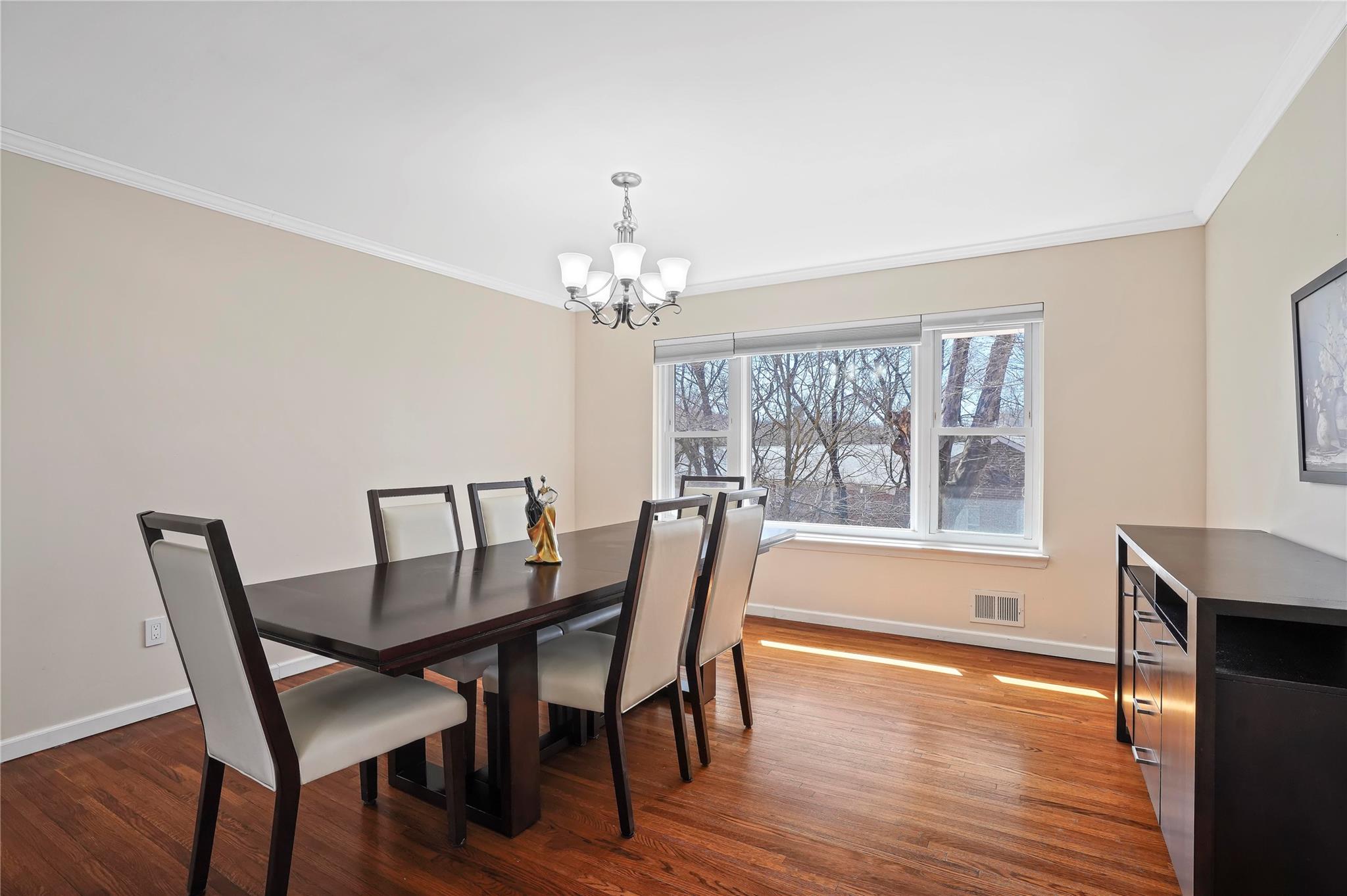 48 Sycamore Lane, Irvington, New York image 9