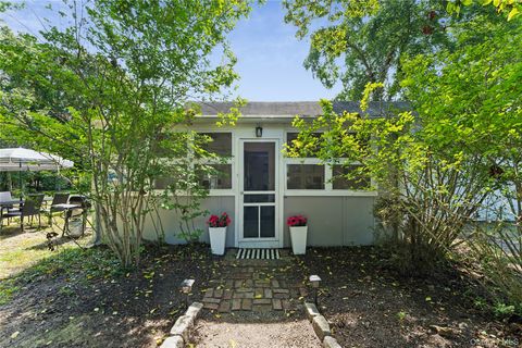 36 Lamb Avenue Quogue NY 11959