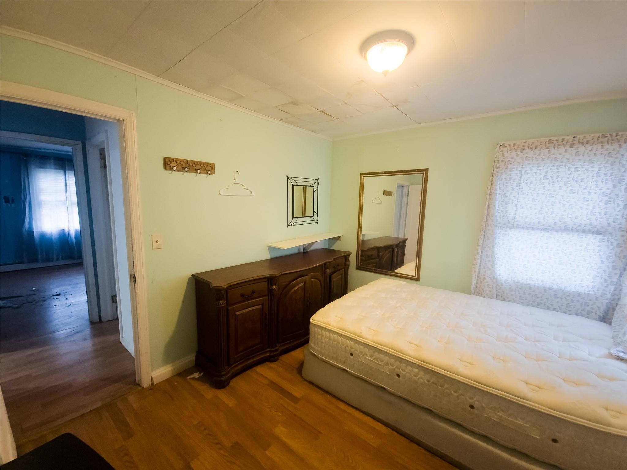 135 Mayfield Drive, Mastic Beach, New York image 7