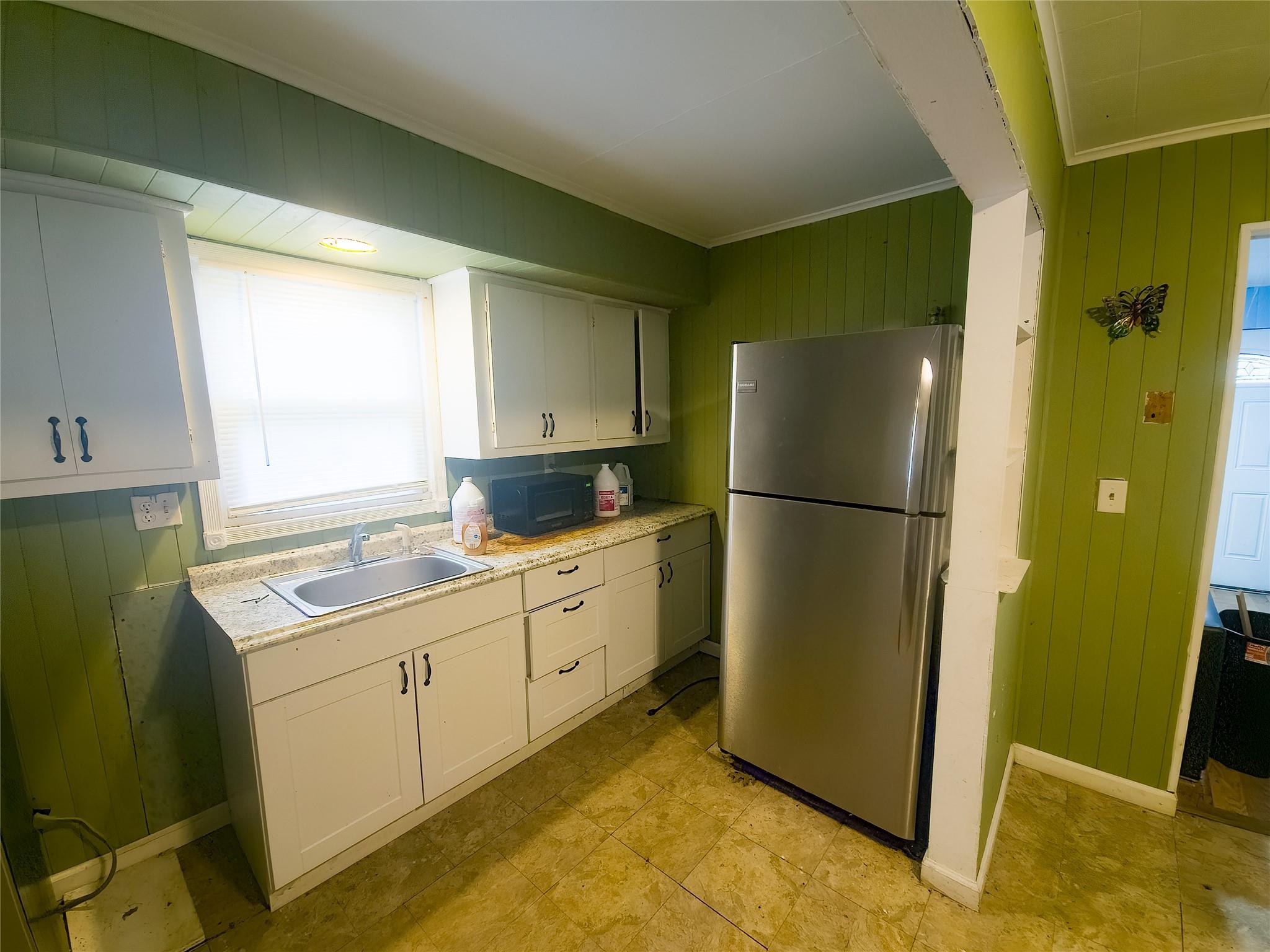 135 Mayfield Drive, Mastic Beach, New York image 6