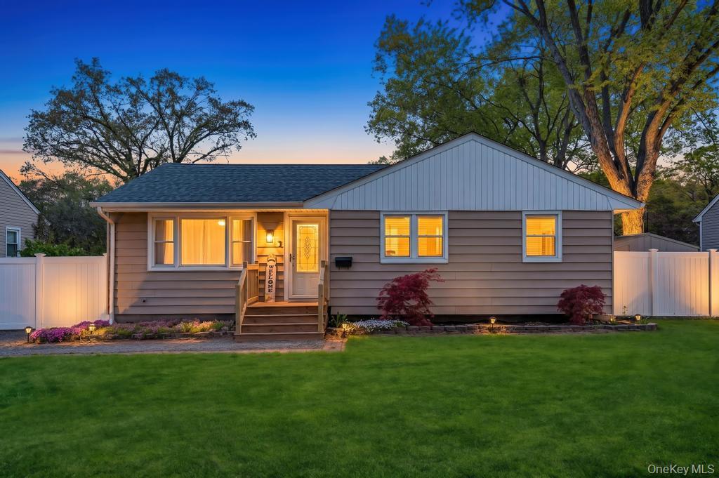 59 Applegate Drive - Photo 2