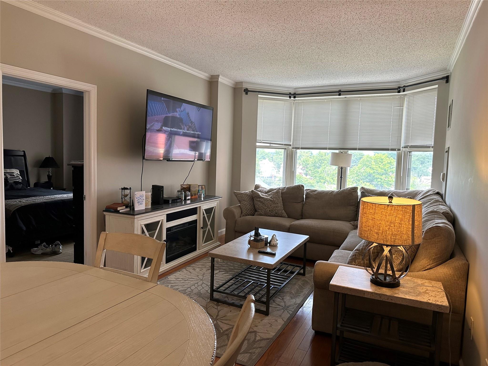 300 Mamaroneck Avenue 626