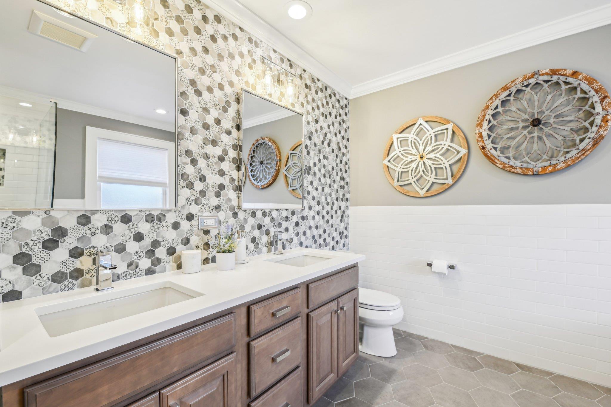 77 Sycamore Street, Massapequa, New York image 28