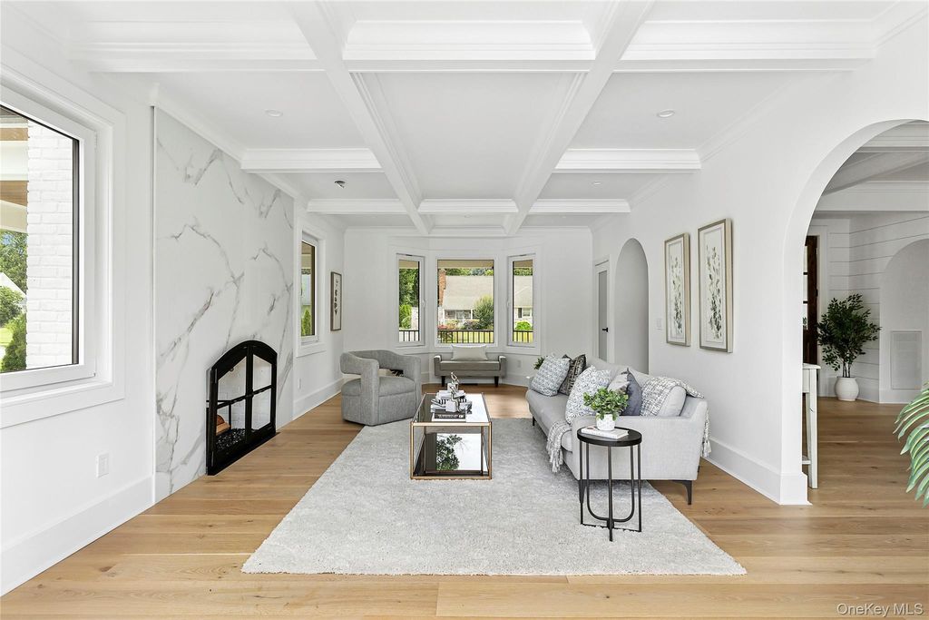 Photo of 132 Arthur Street, Garden City, NY 11530 (MLS # 949552)