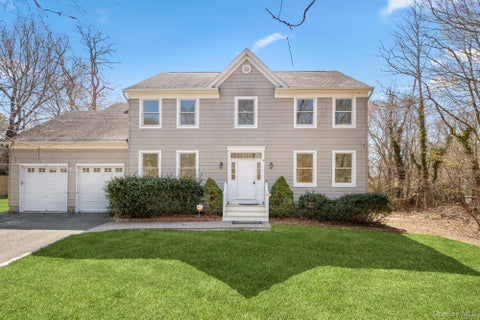 Homes For Rent - 1871 Edwards Avenue<br/> Calverton, NY 11933