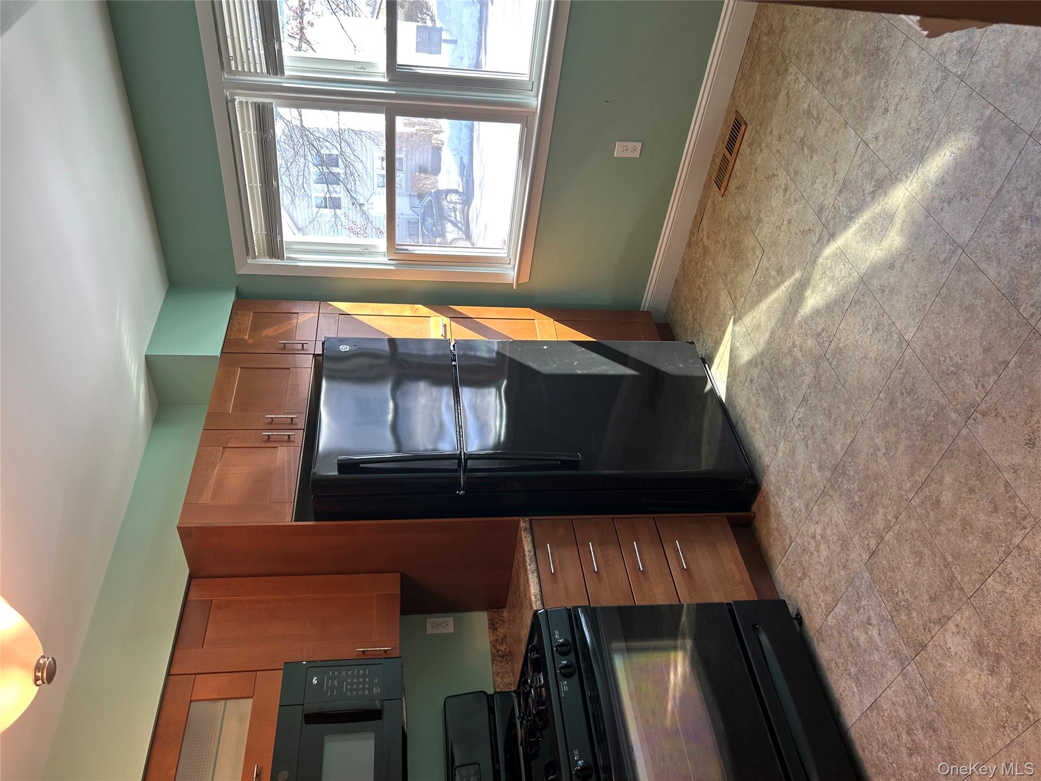 135 West Nyack Road 111