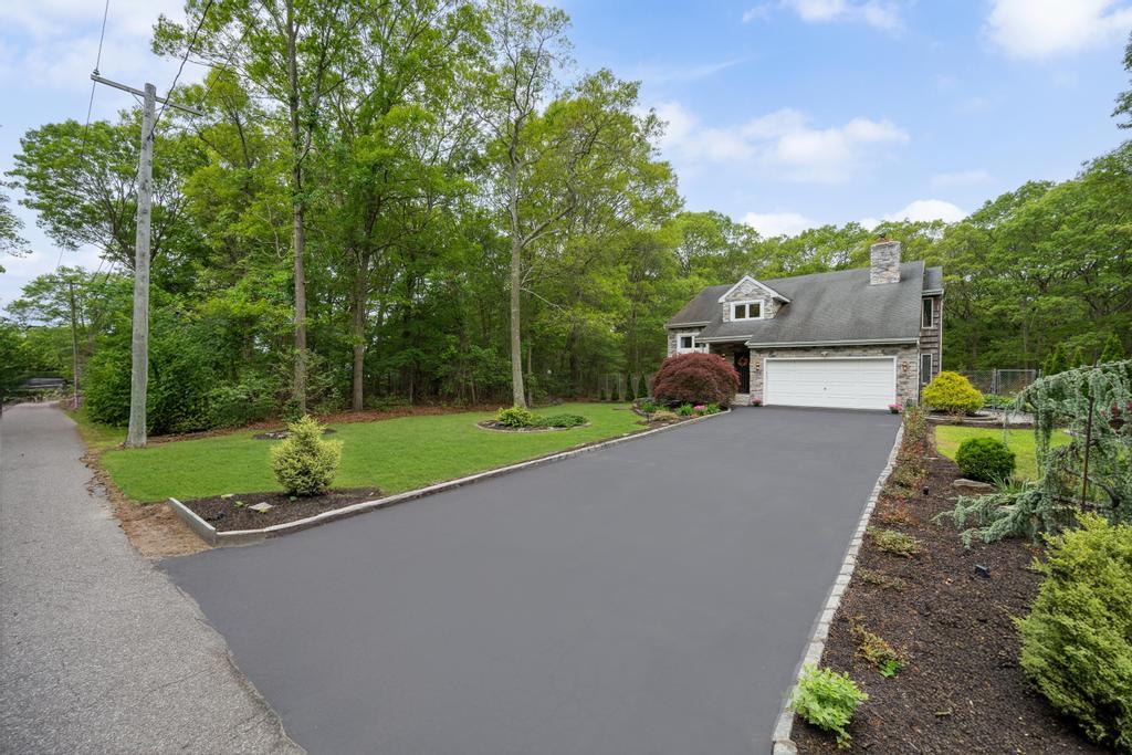 150 Hammond Lane, Centereach, New York image 3