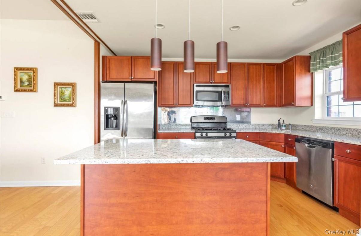 215 Constitution Place 179