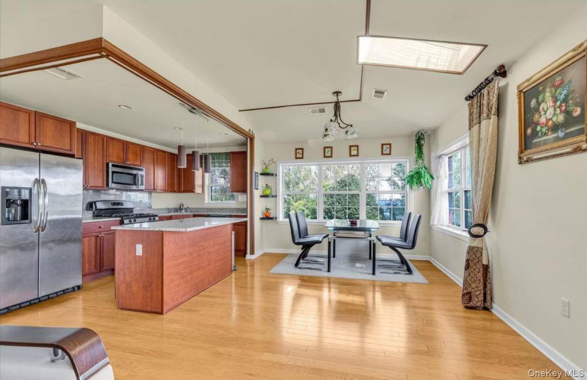 215 Constitution Place 179