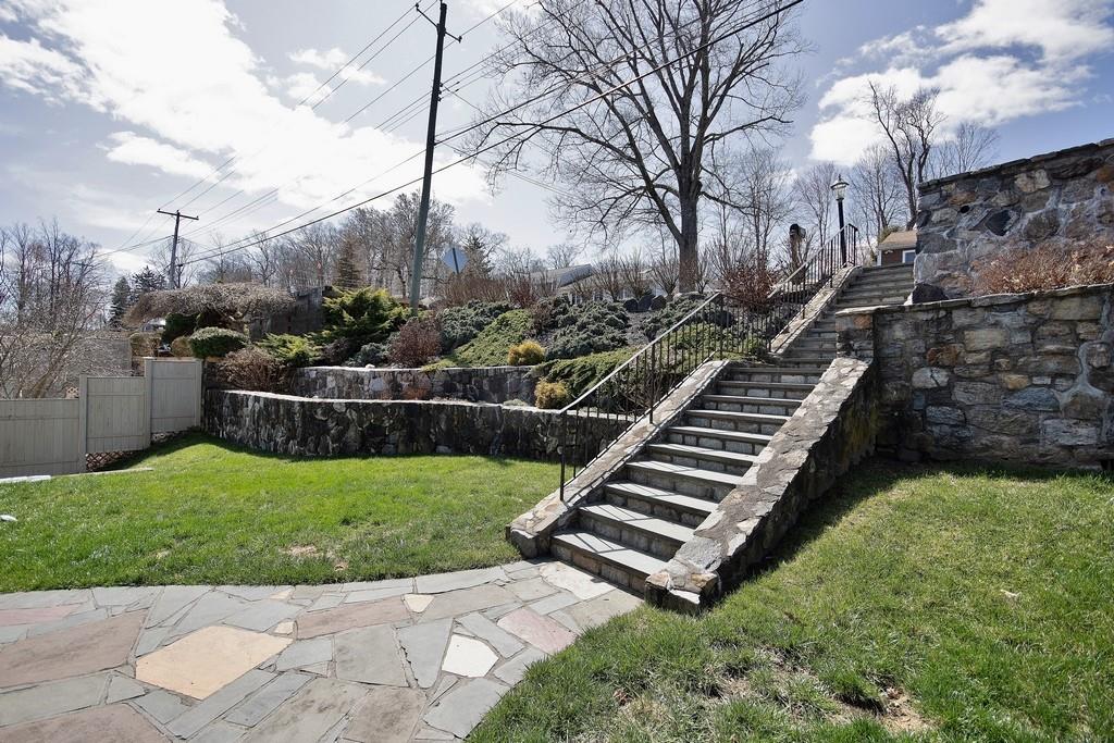 2080 Allan Avenue, Yorktown Heights, New York image 33