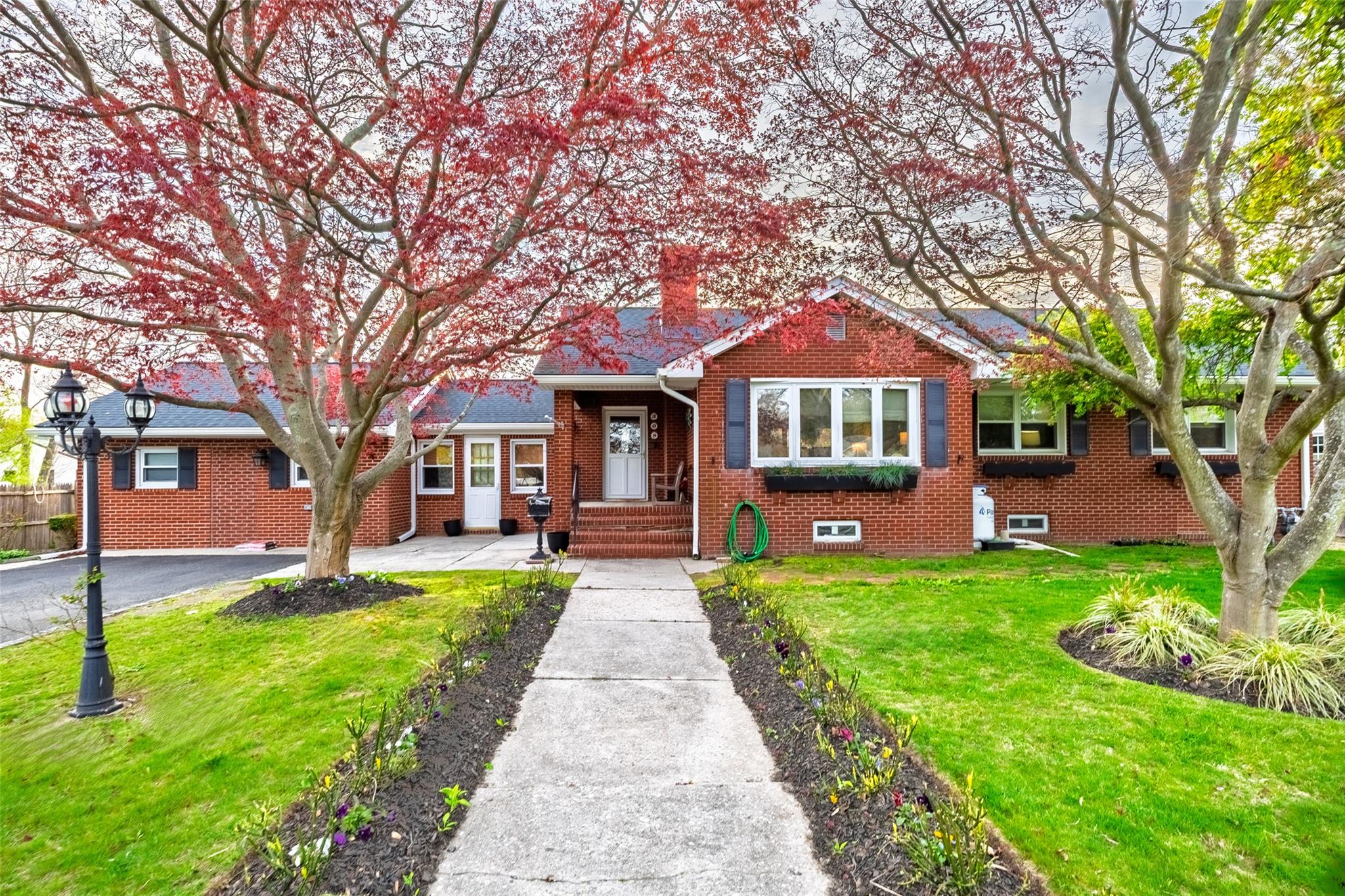 308 Bay Avenue, Patchogue, New York image 30