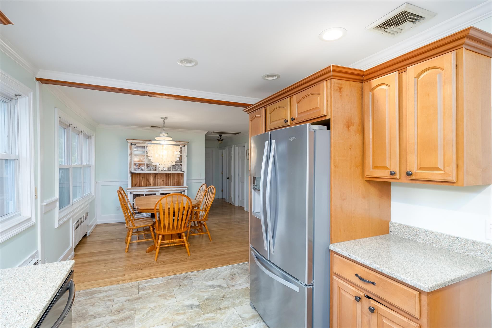 308 Bay Avenue, Patchogue, New York image 10