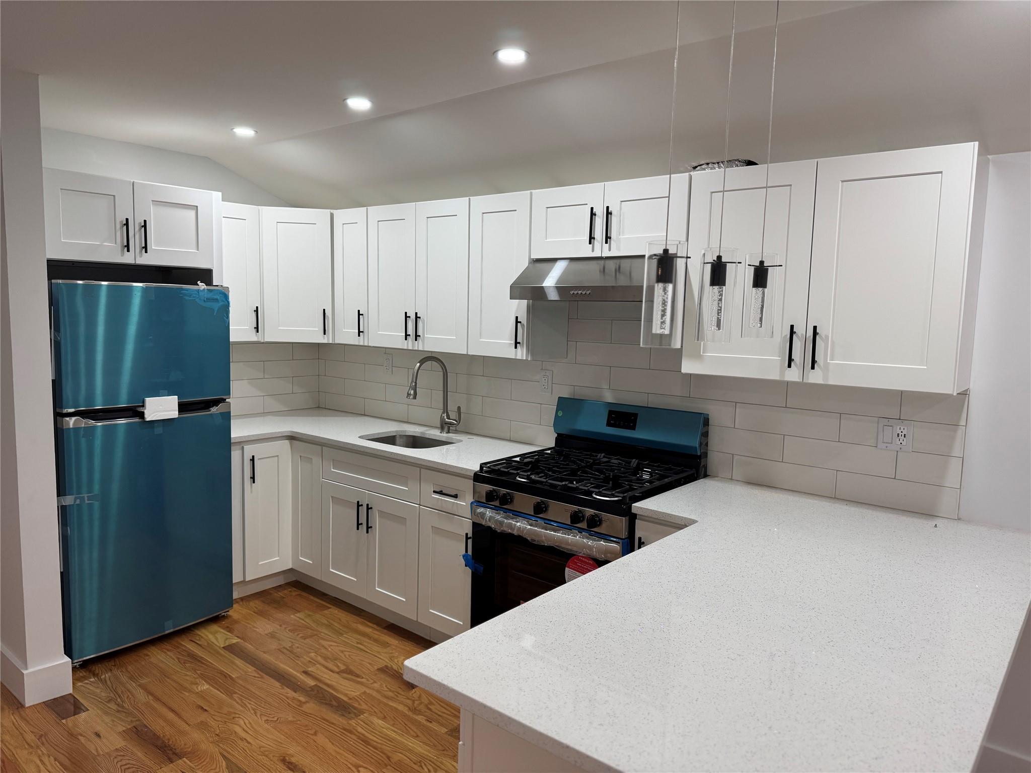 Rental Property at 141st Ave Ave B, Laurelton, Queens, NY - Bedrooms: 3 
Bathrooms: 2 
Rooms: 5  - $3,600 MO.
