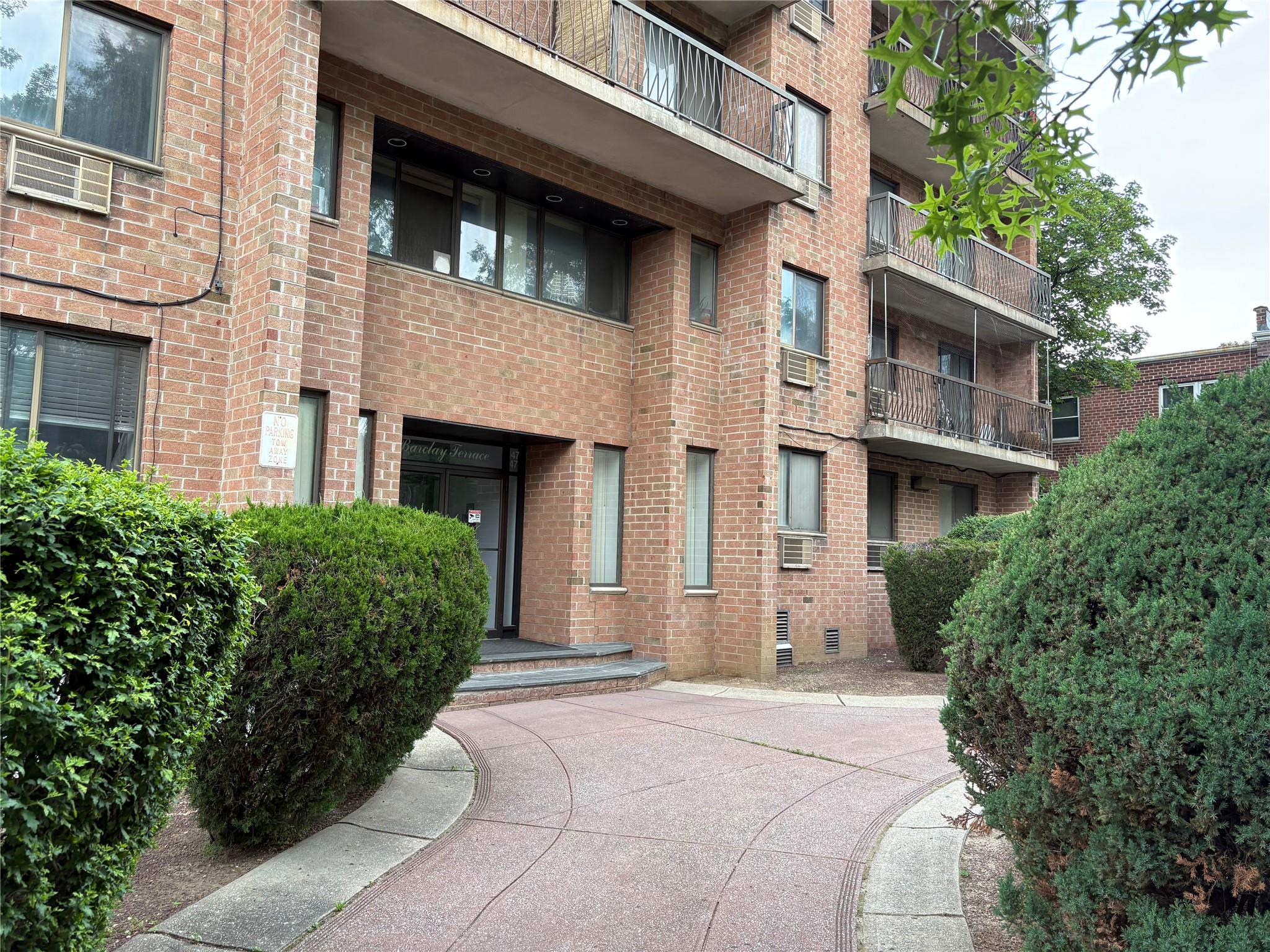 Property for Sale at Barclay Ave Ave 2E, Flushing, Queens, NY - Bedrooms: 1 
Bathrooms: 1 
Rooms: 3  - $458,000