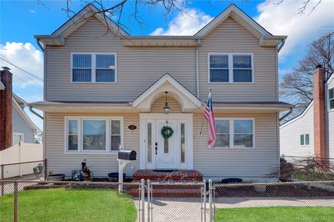 Photo of 1105 N Broadway, Massapequa, NY 11758 (MLS # 981114)
