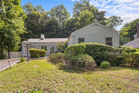Photo of 105 Hilltop Road RD, Ardsley, NY 10502 (MLS # 1028939)