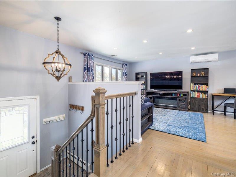 3517 Lawrence Avenue