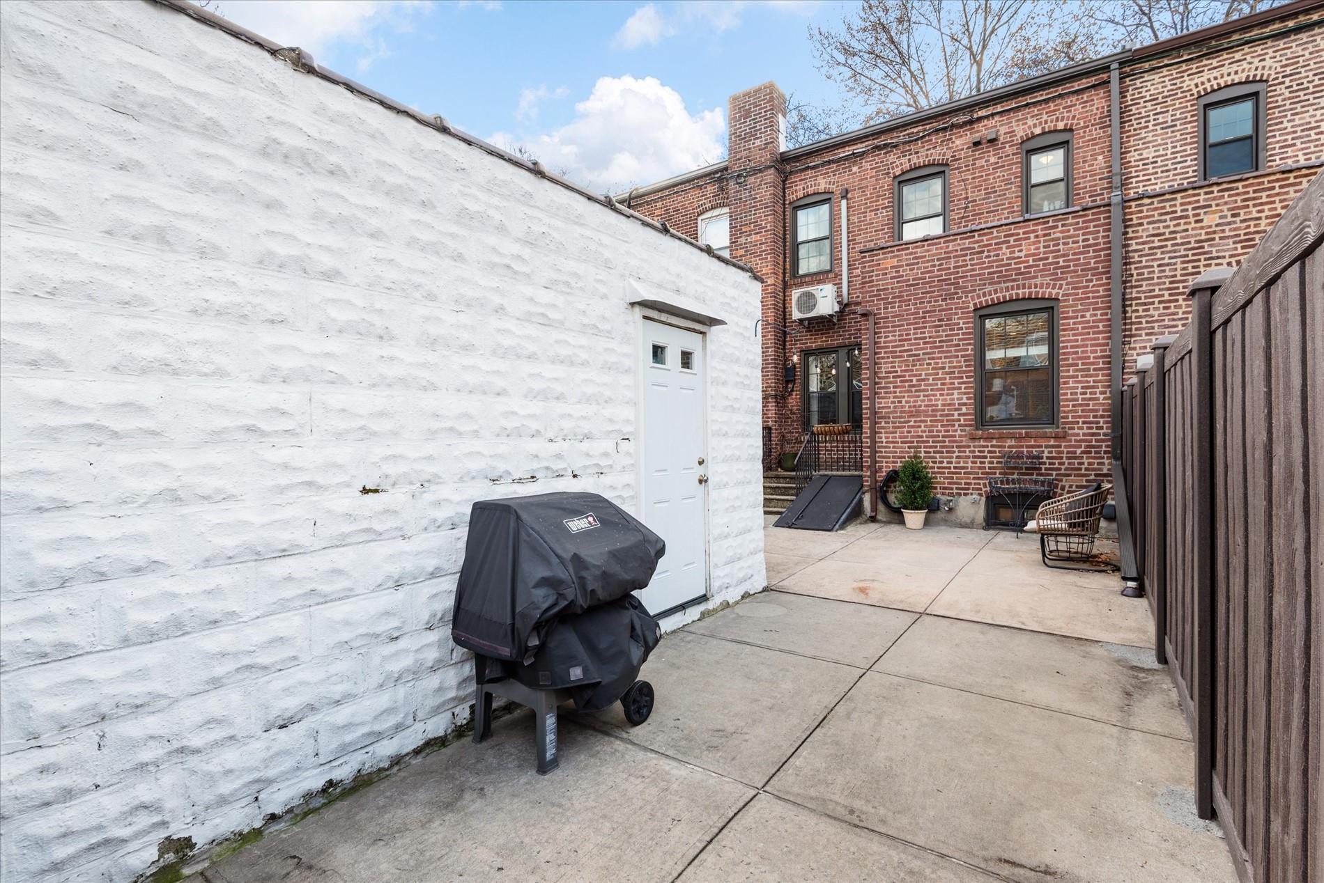 6459 83rd Place, Middle Village, New York image 32