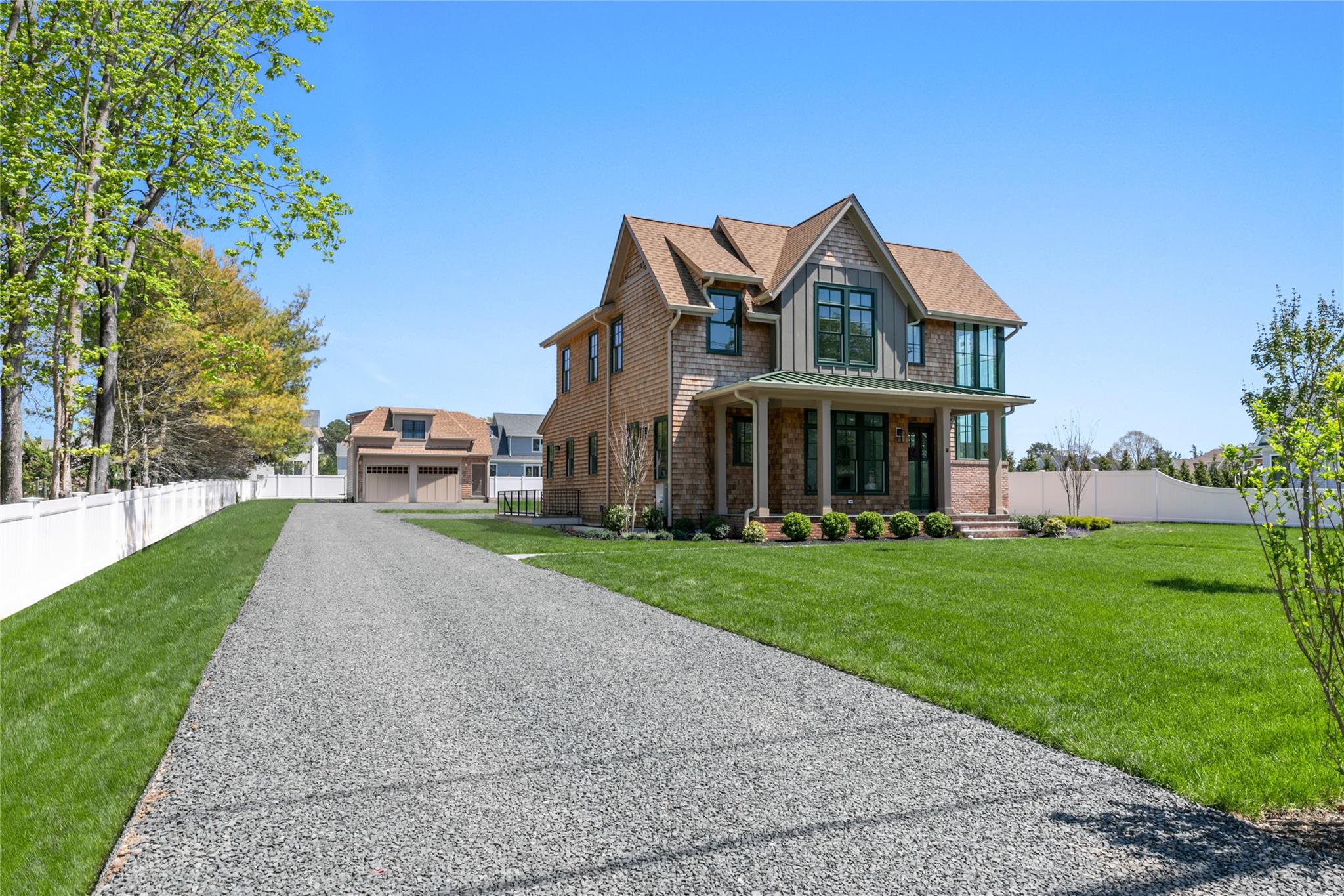Depot Road, Westhampton Beach, Hamptons, NY - 4 Bedrooms  
3 Bathrooms - 