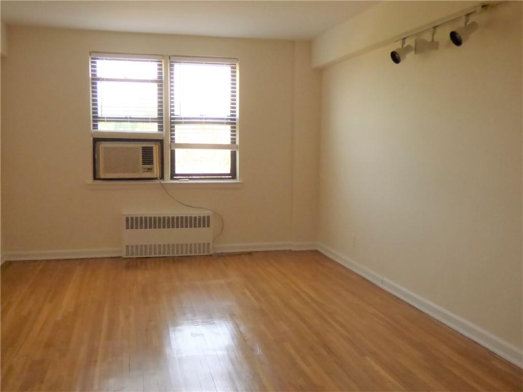 142 Garth Road #5W, Scarsdale, New York image 12