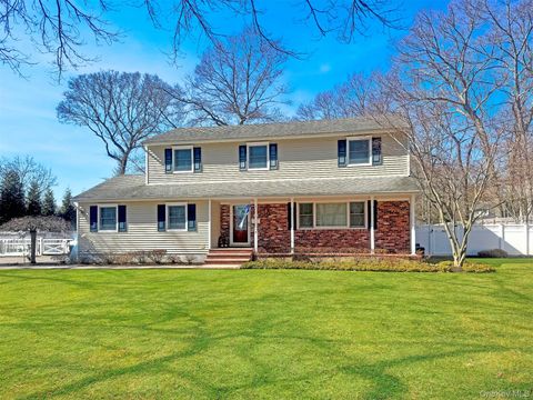 Homes For Sale - 14 Hillside Avenue<br/> Saint James, NY 11780