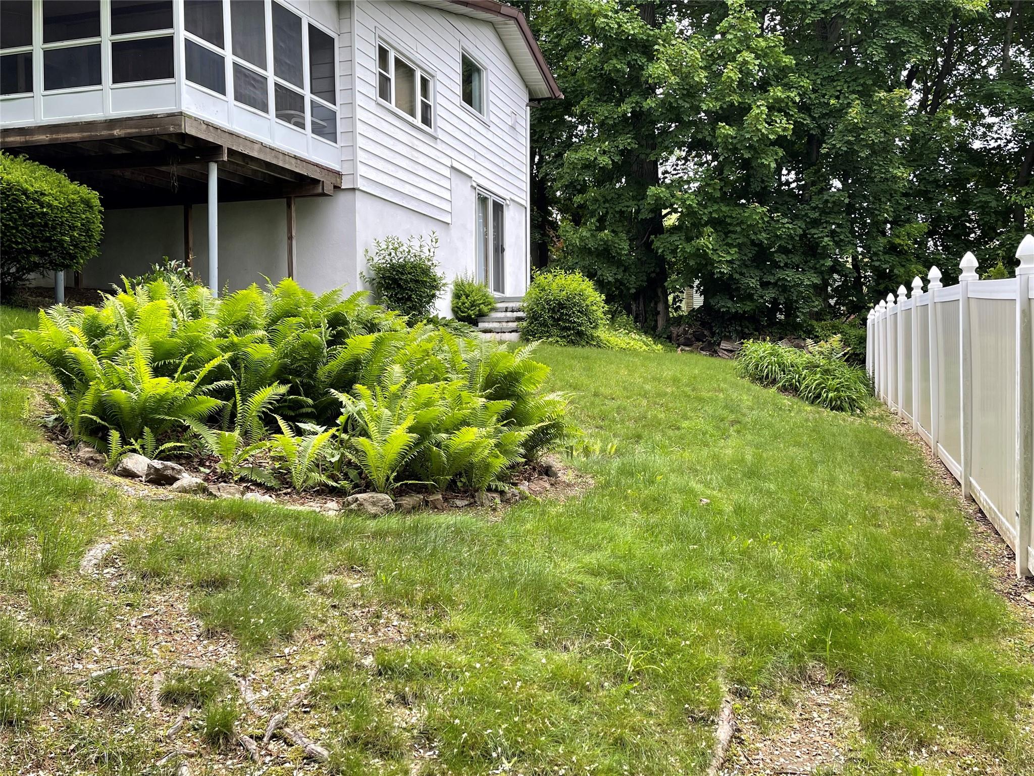 67 Augustine Road, White Plains, New York image 32