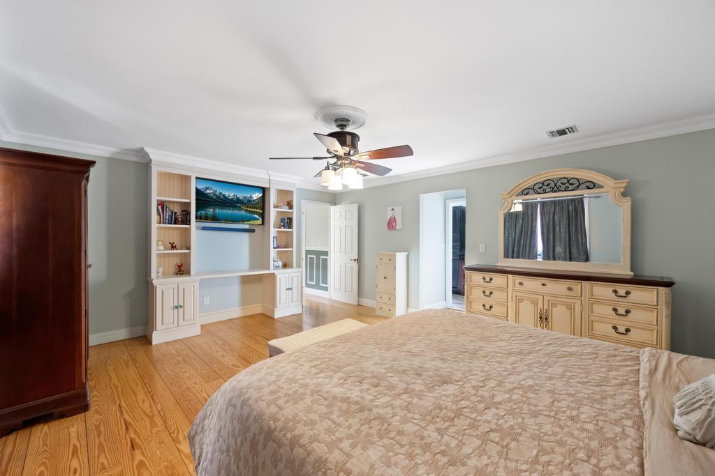 4 Ficus Street, Port Jefferson Station, New York image 39