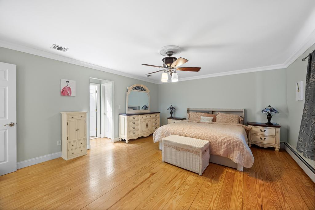 4 Ficus Street, Port Jefferson Station, New York image 38