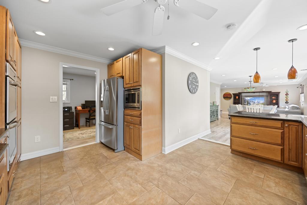 4 Ficus Street, Port Jefferson Station, New York image 30