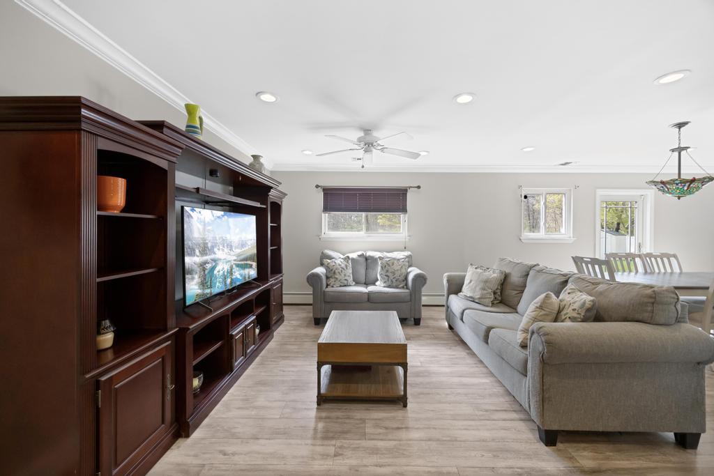4 Ficus Street, Port Jefferson Station, New York image 20