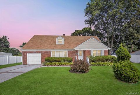 336 Princeton Street, Westbury, NY 11590 - MLS#: 893118