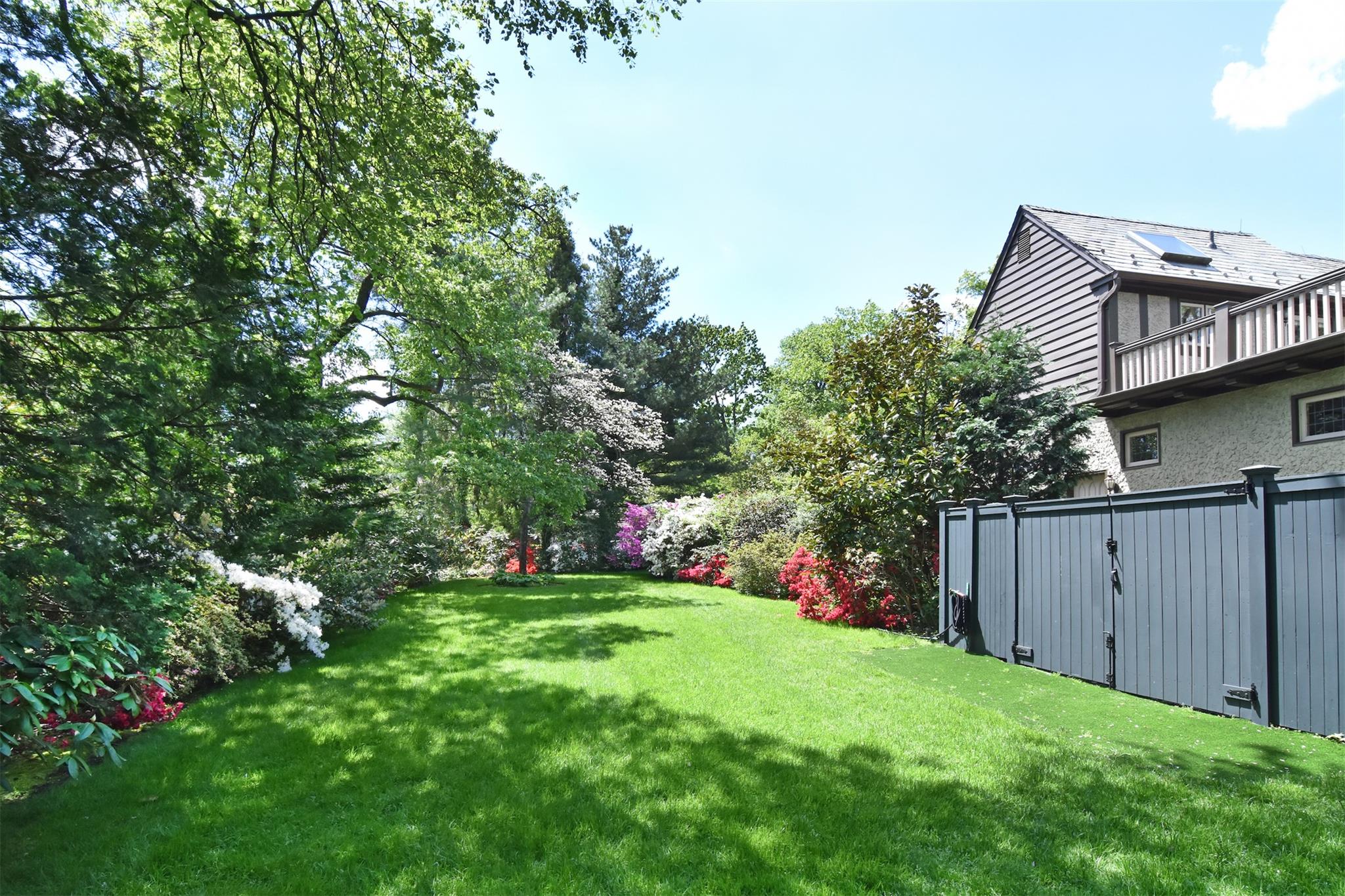 1028 Esplanade, Pelham, New York image 4
