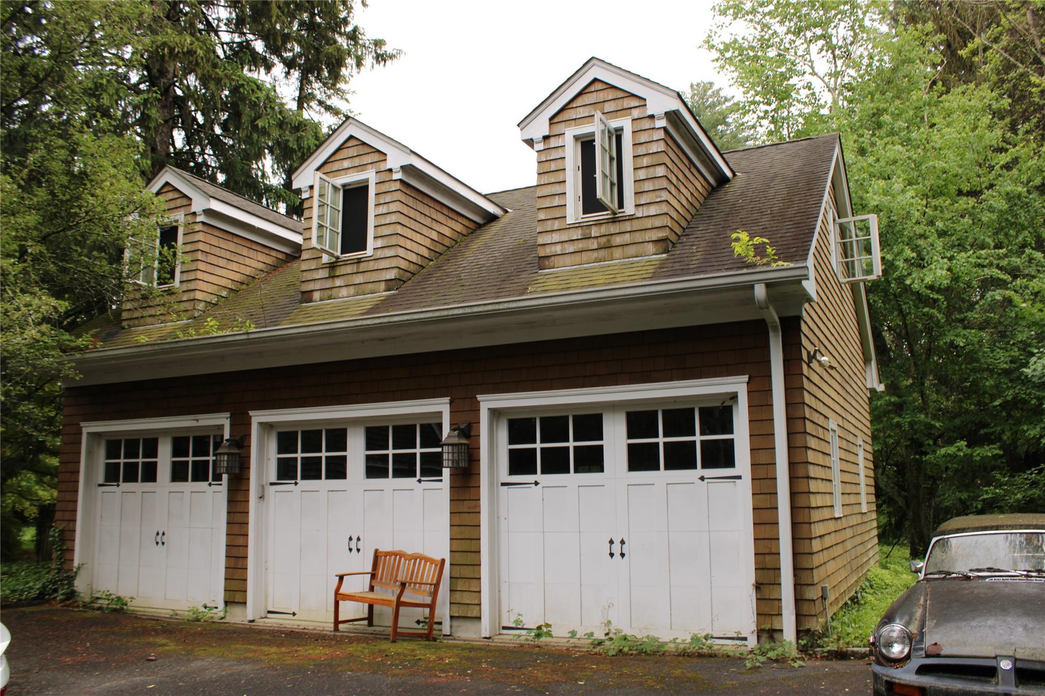 7 Locust Lane
