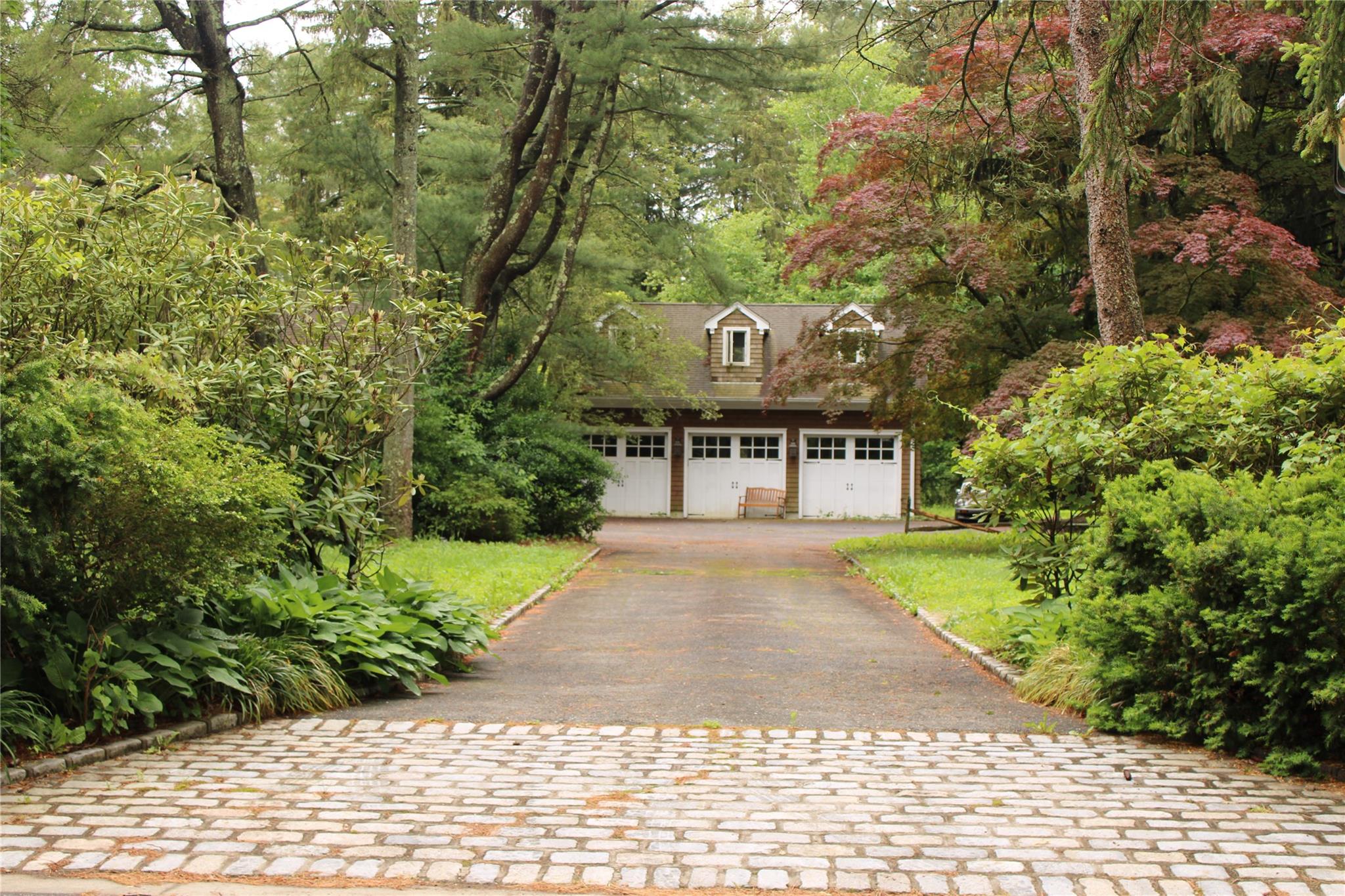 7 Locust Lane