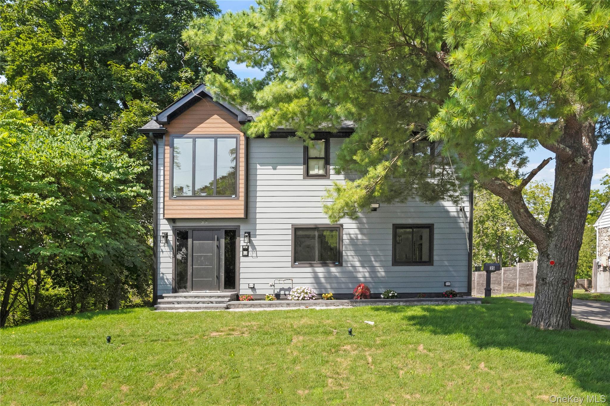 35 Harry Howard Avenue