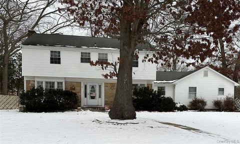 Homes For Sale - 27 Whitmore Lane<br/> Coram, NY 11727