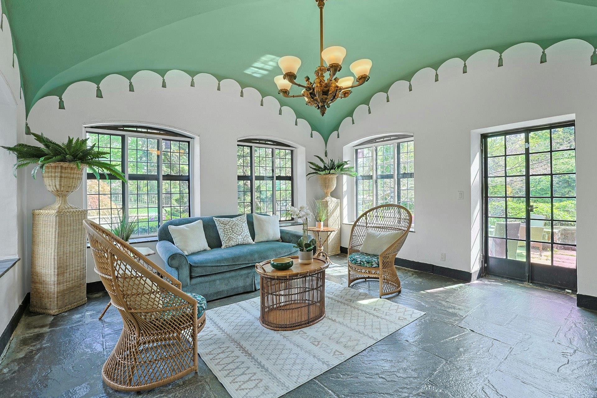 15 Hillcrest Drive, Pelham, New York image 11