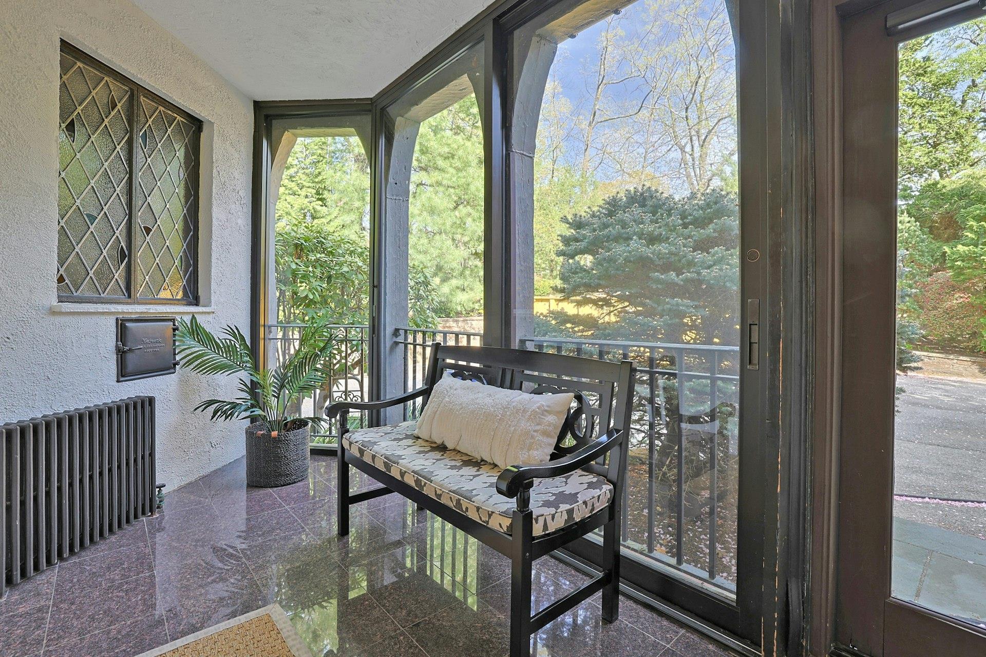 15 Hillcrest Drive, Pelham, New York image 23